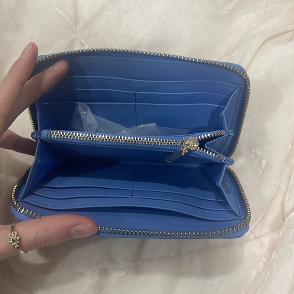 Ted baker blue wallet new and never used - Picture 3 of 4